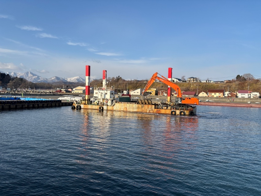 大津漁港外1港　-4.5m航路浚渫その他工事